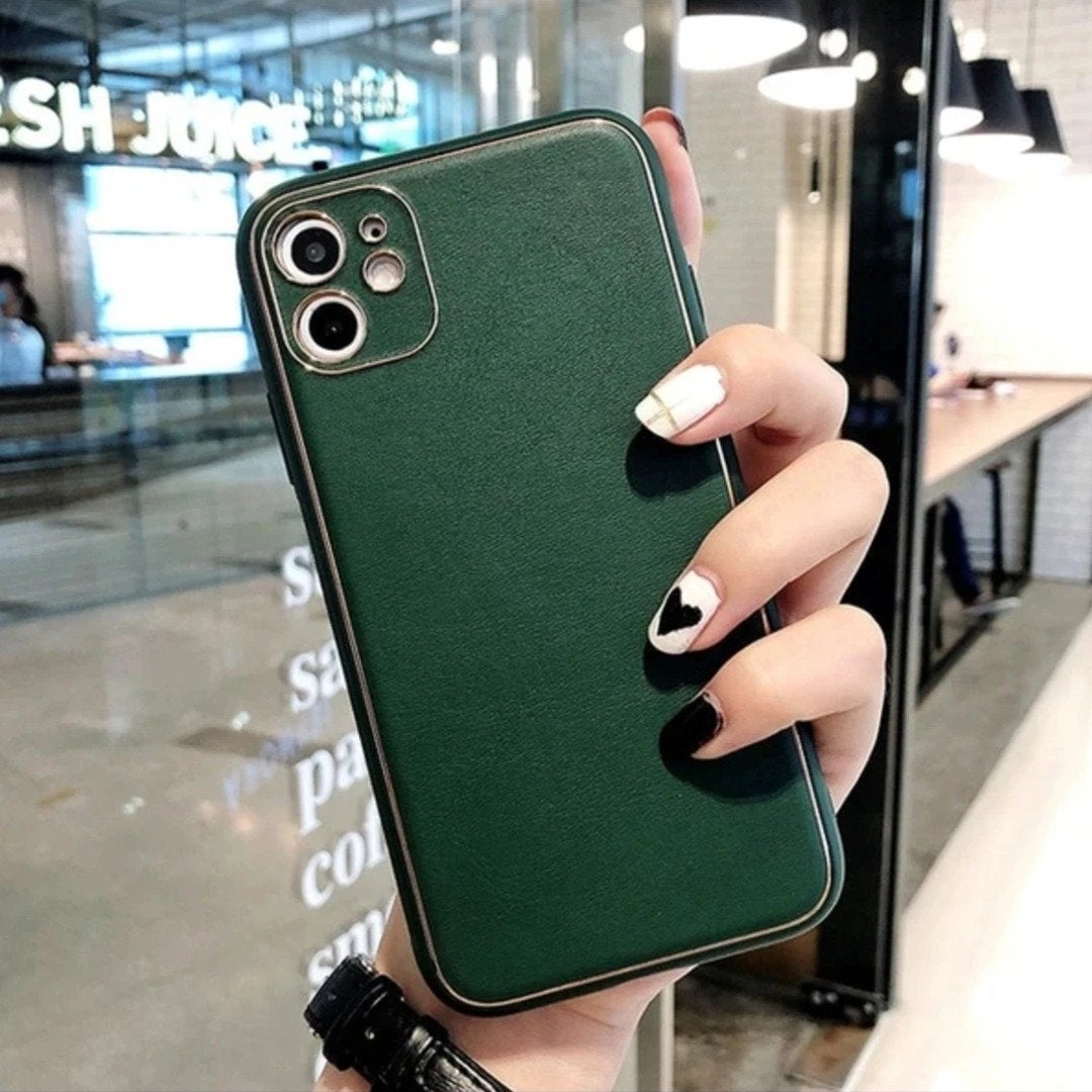 iPhone 11 Series Leather Textured Gold Plated Case casemarts